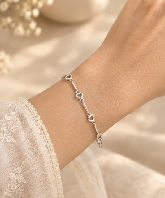 Silver Heart Link Bracelet