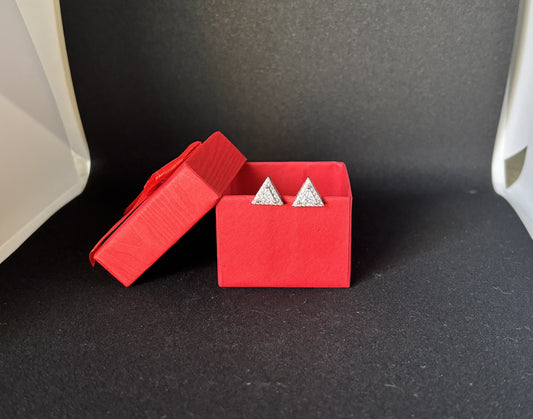 Triangular Solitaire Studs
