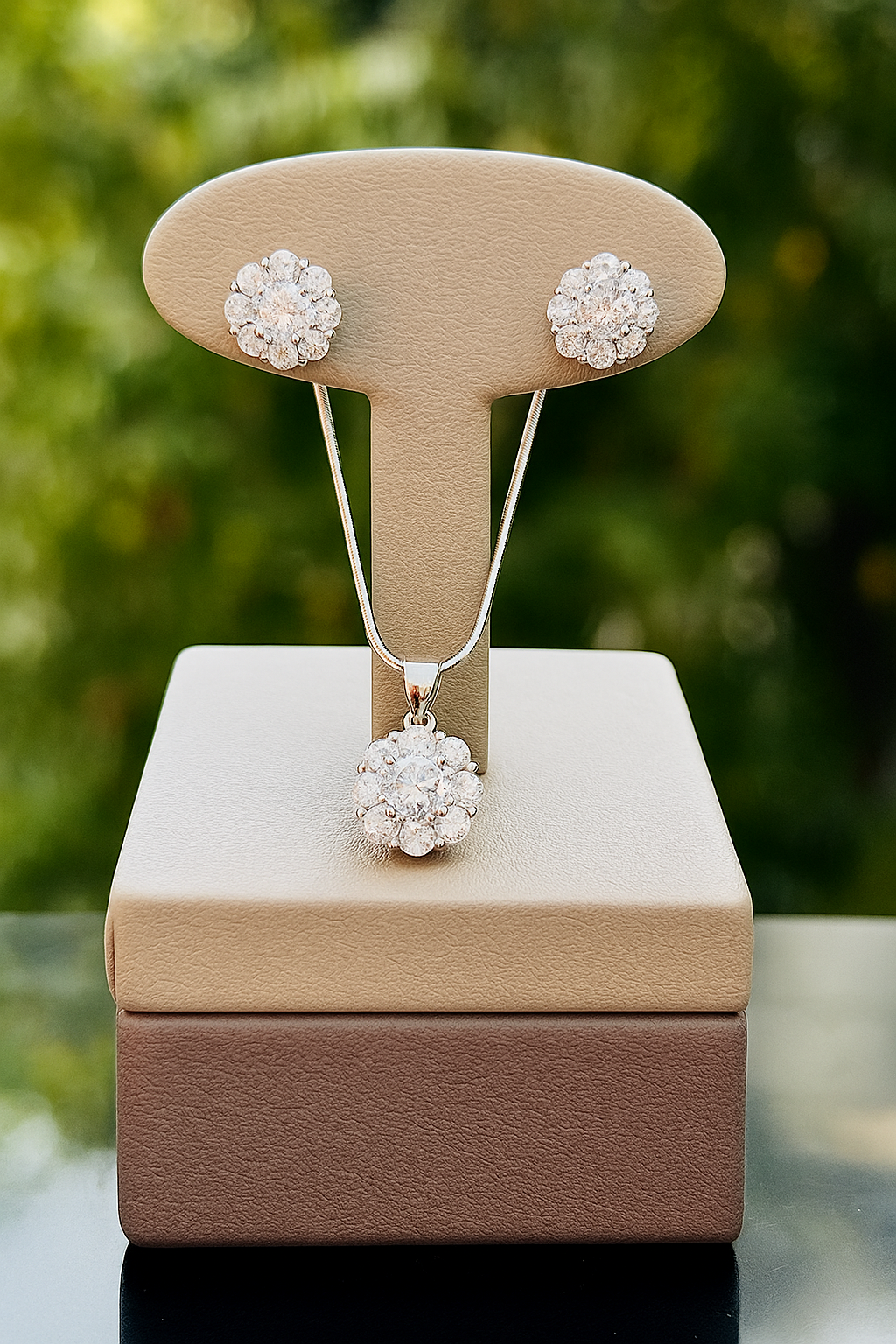 Classic Silver Floral Solitaire Set