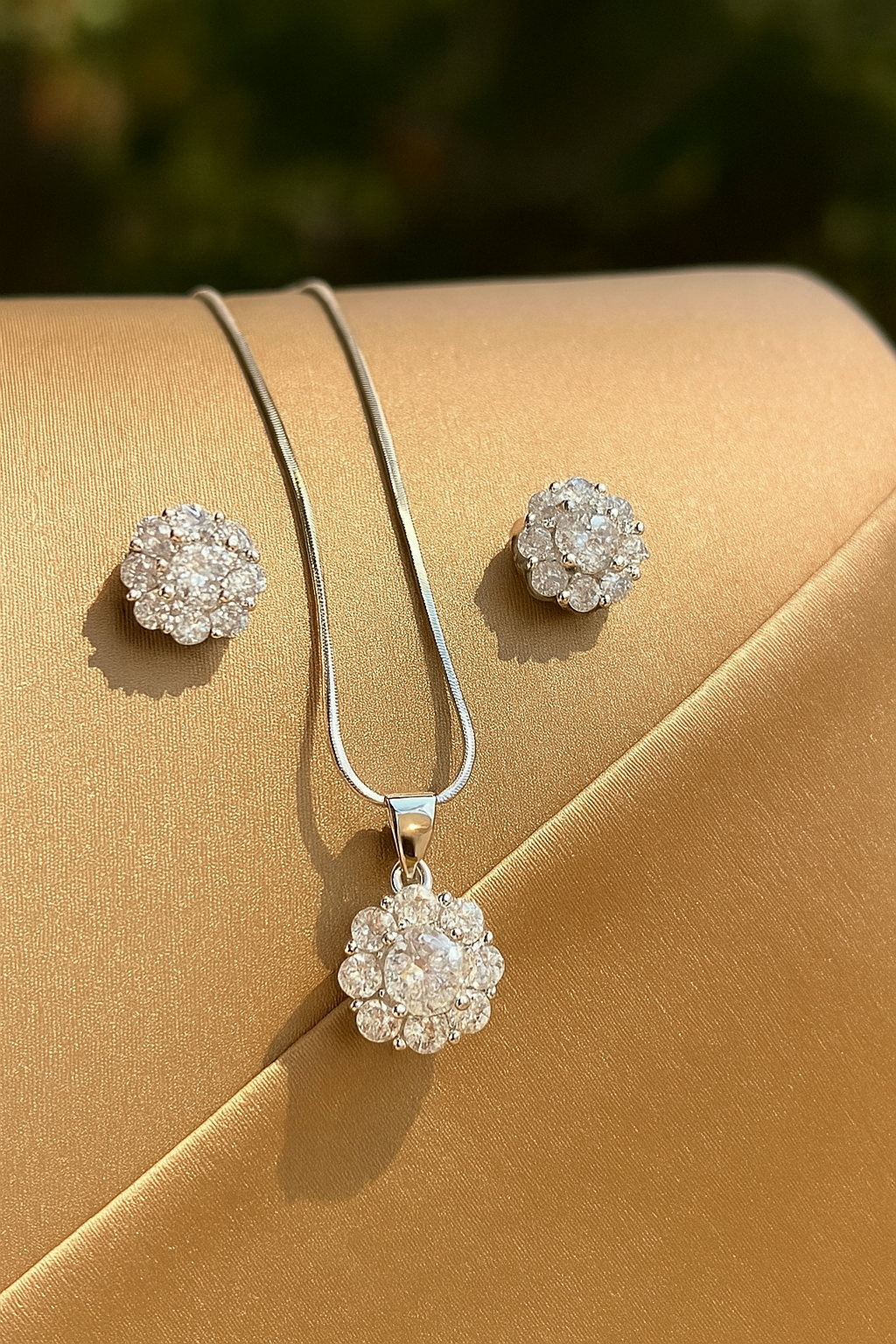 Classic Silver Floral Solitaire Set